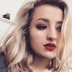 Meet your Posher, Maya